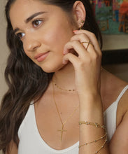 Load image into Gallery viewer, Val & Tina Siabella™ Black & Gold Criss Cross "X" Ring