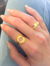 Load image into Gallery viewer, Val & Tina Siabella™ Wrap Feather Ring